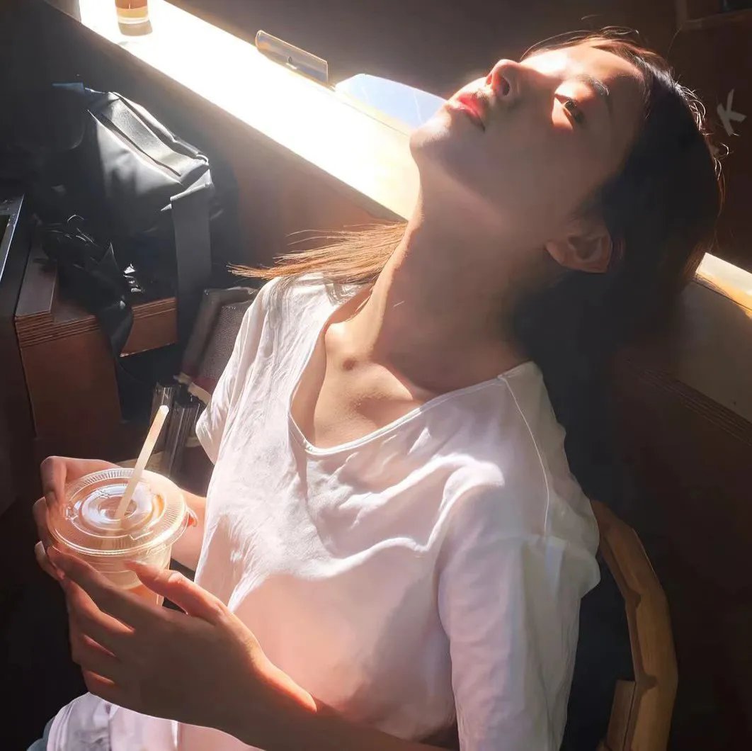 男人与婴儿 海报
