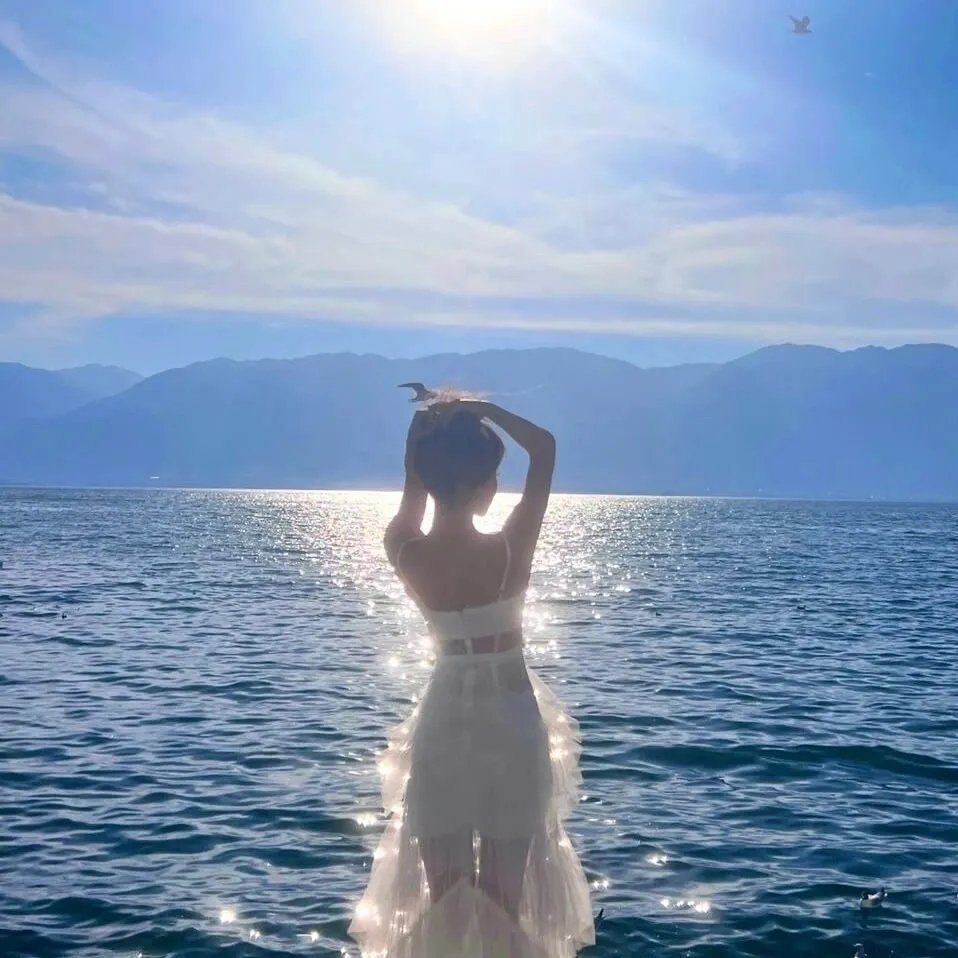 阿依达 海报