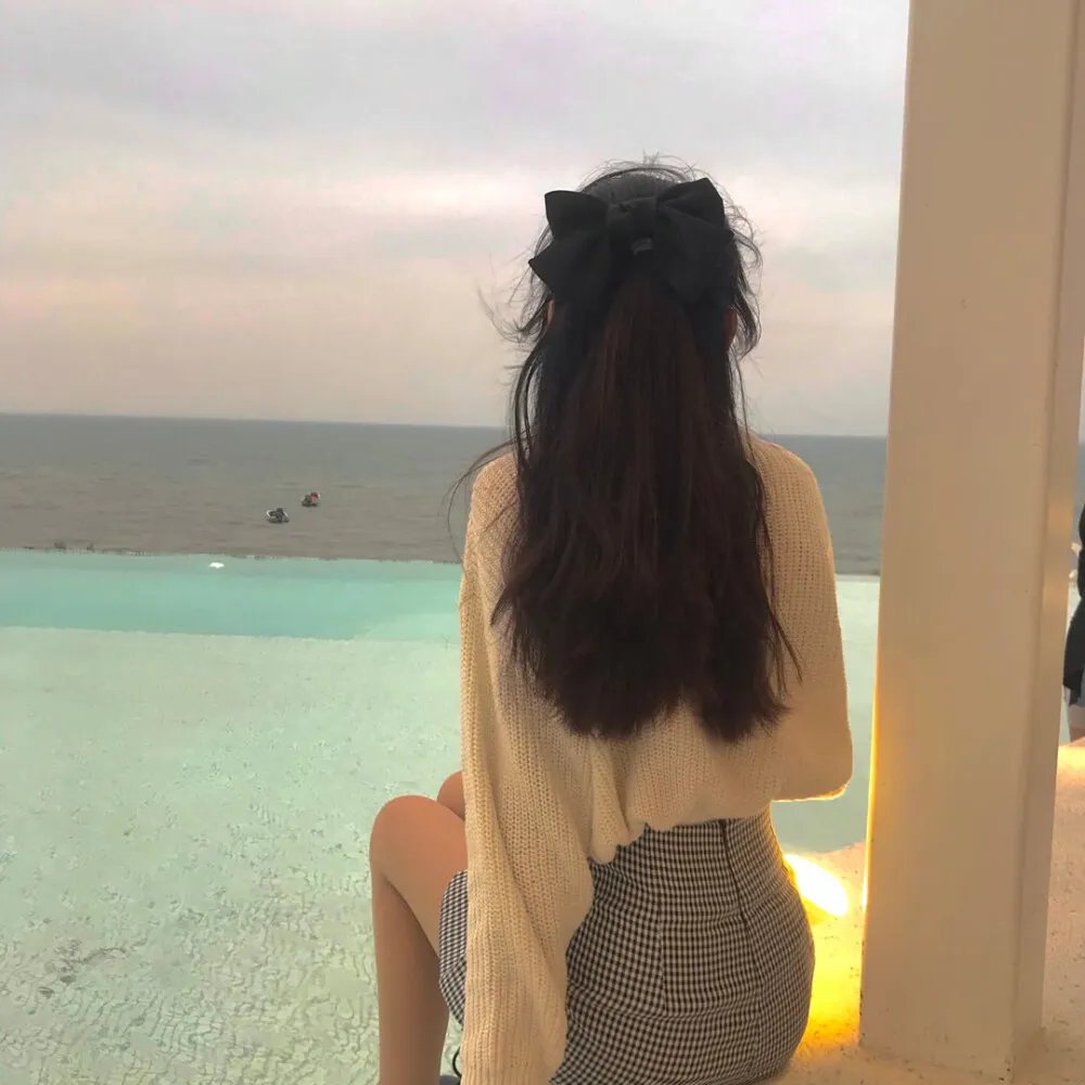 880先生 海报
